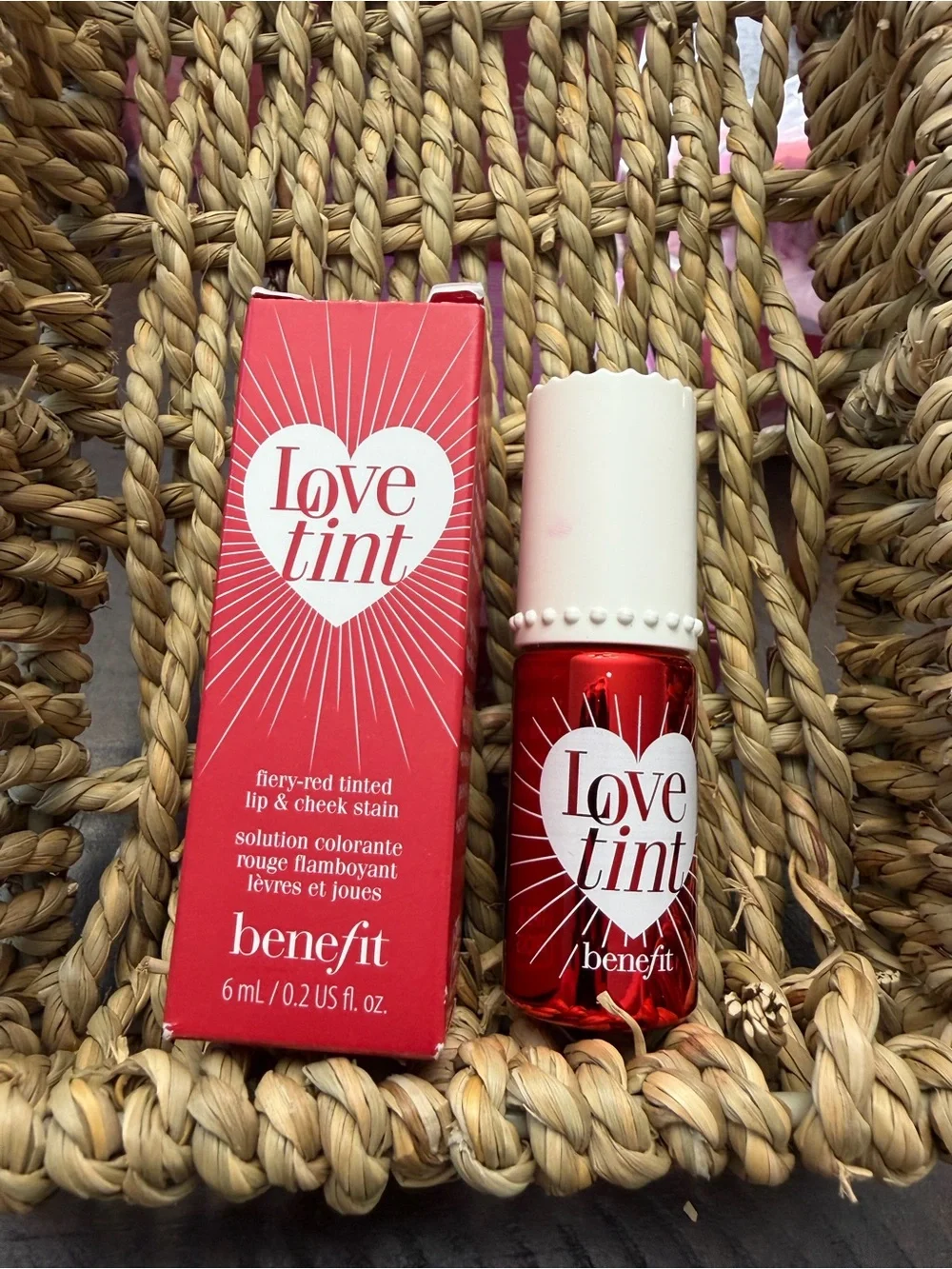 Benefit cosmetics lovetint